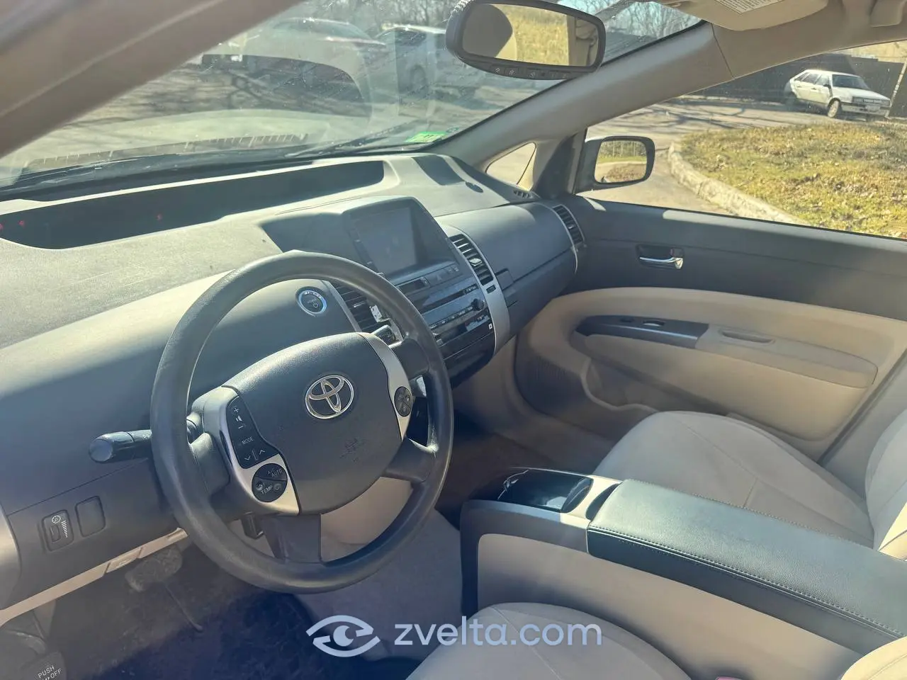 Car photo 5