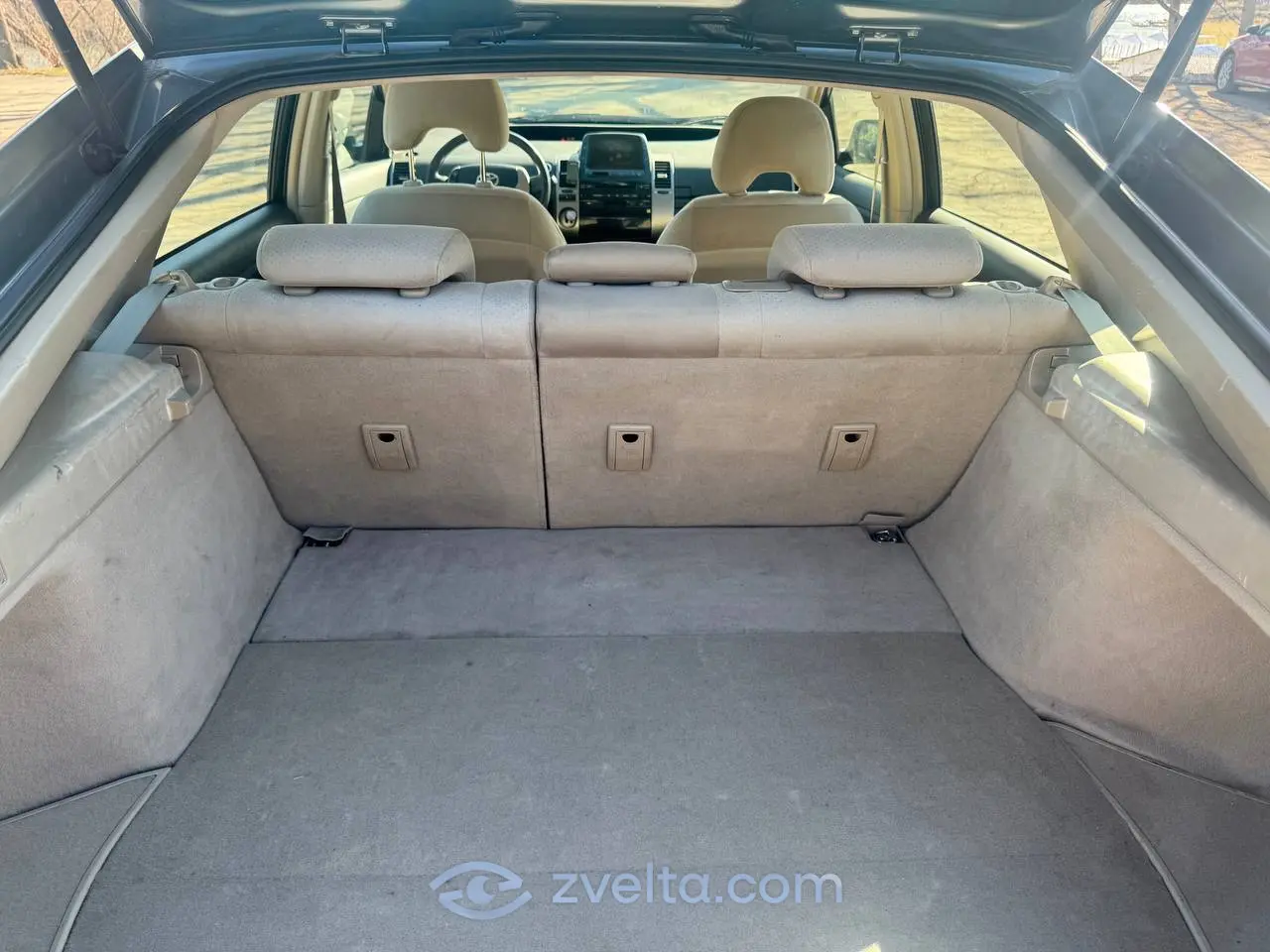 Car photo 7