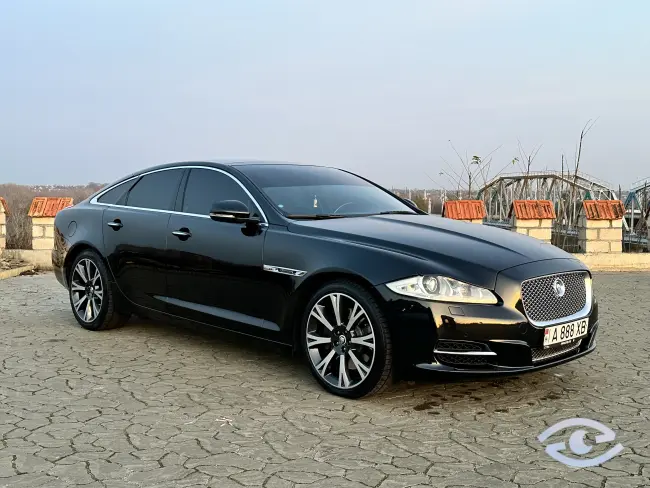 Jaguar XJ Jaguar XJ