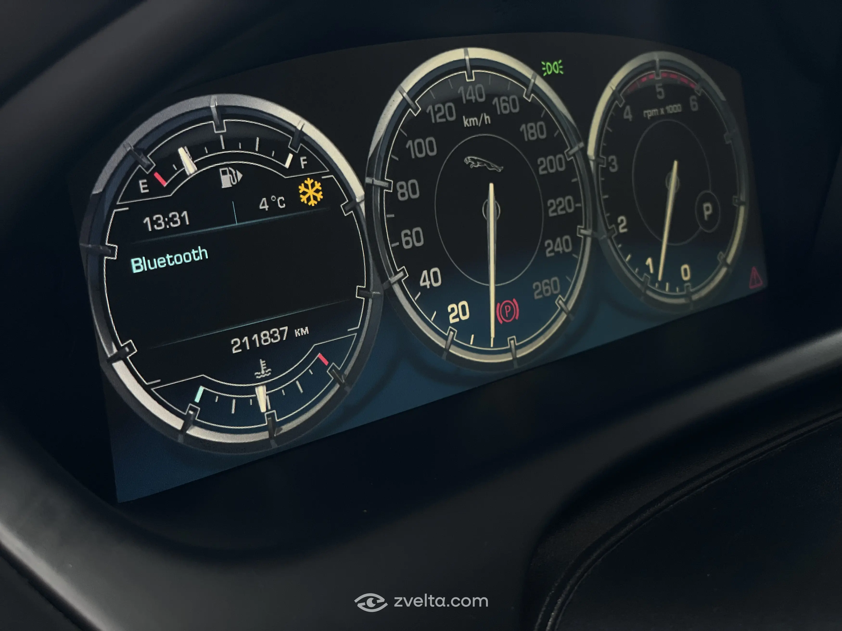 Car photo 18