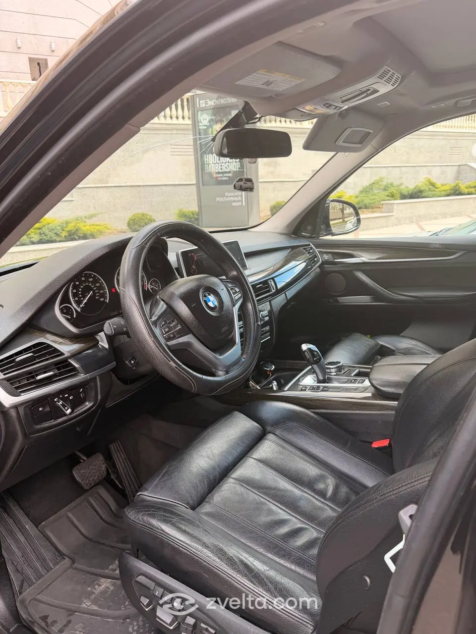 Car photo 5
