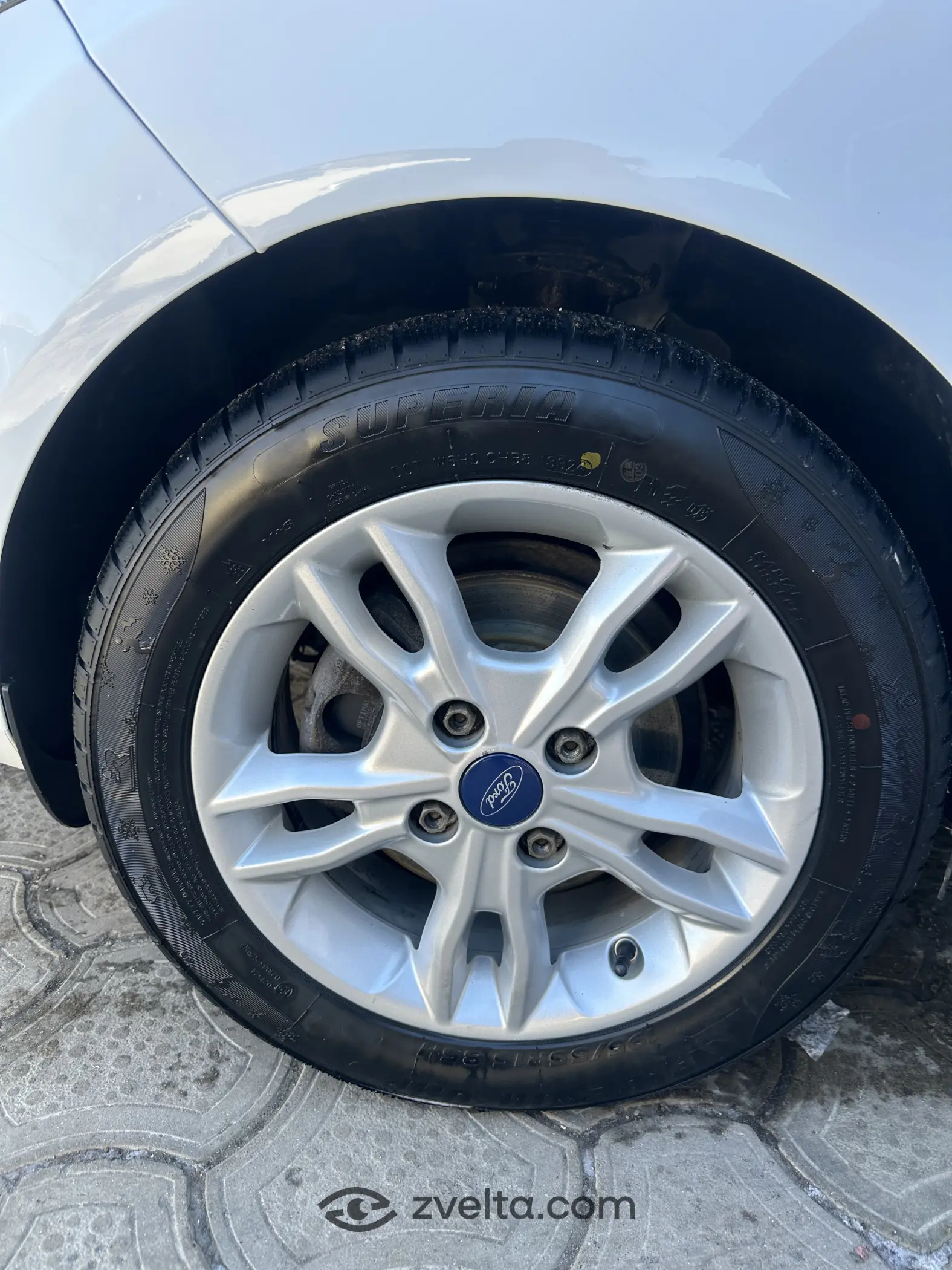 Car photo 5