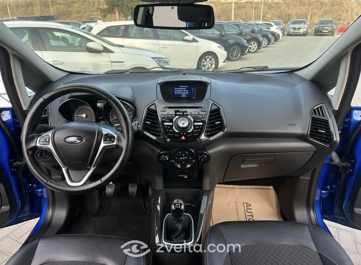 Car photo 6