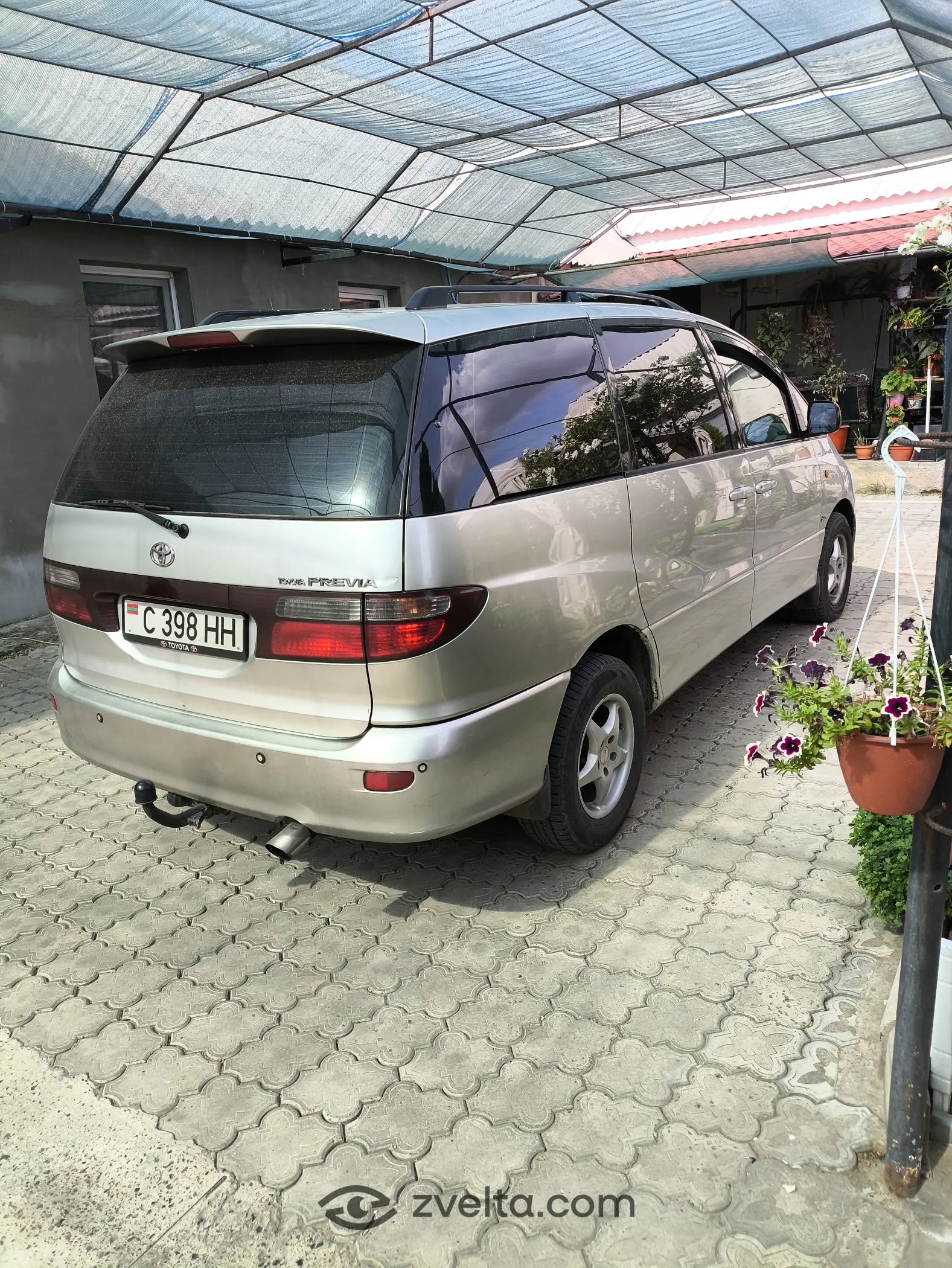 Car photo 1