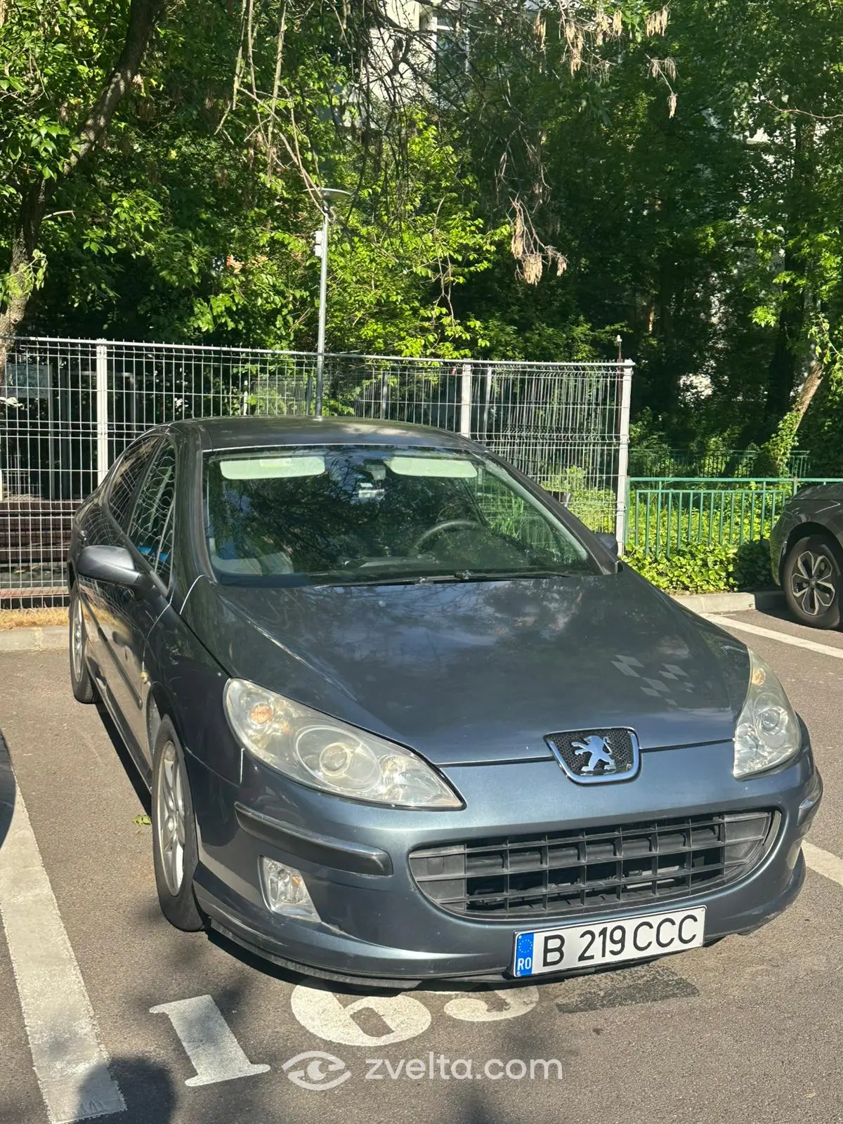 Car photo 1
