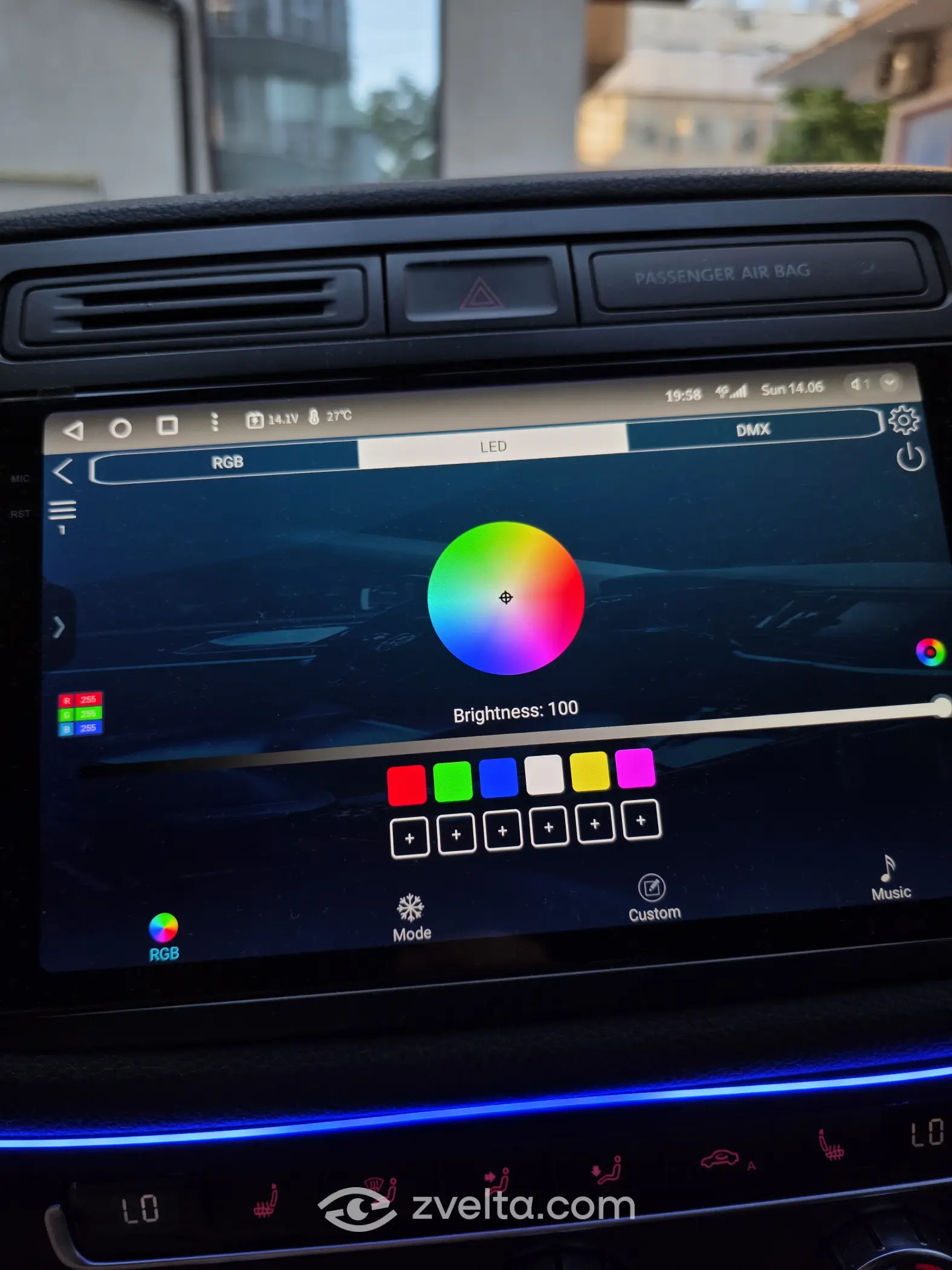 Car photo 7