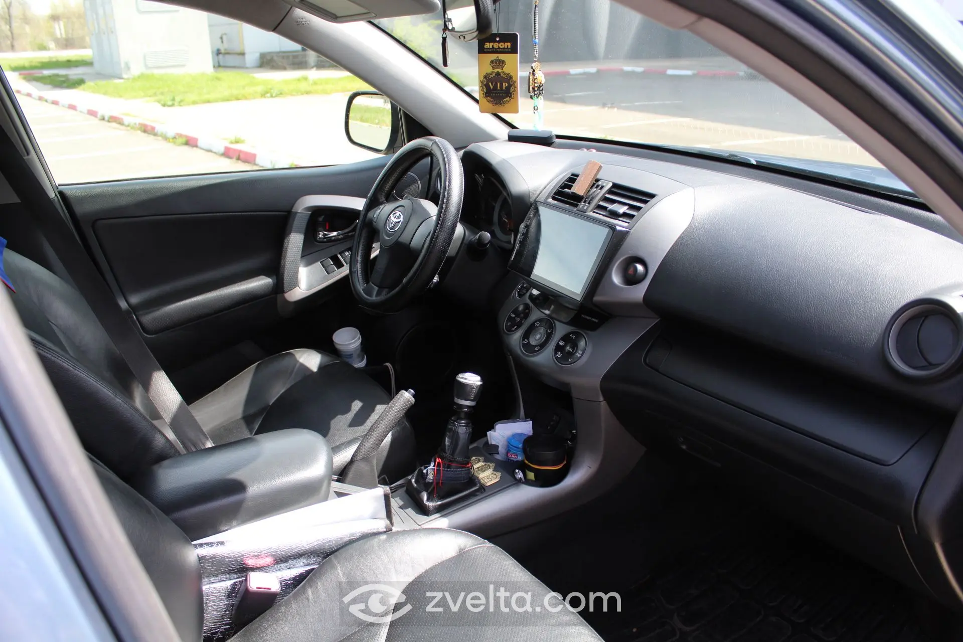 Car photo 5
