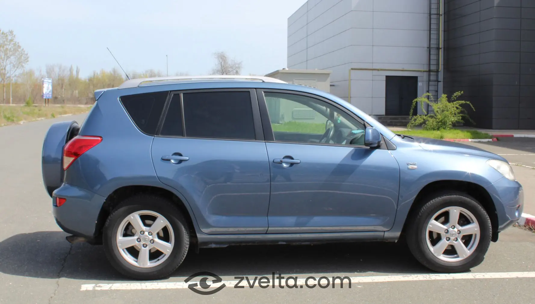 Car photo 7