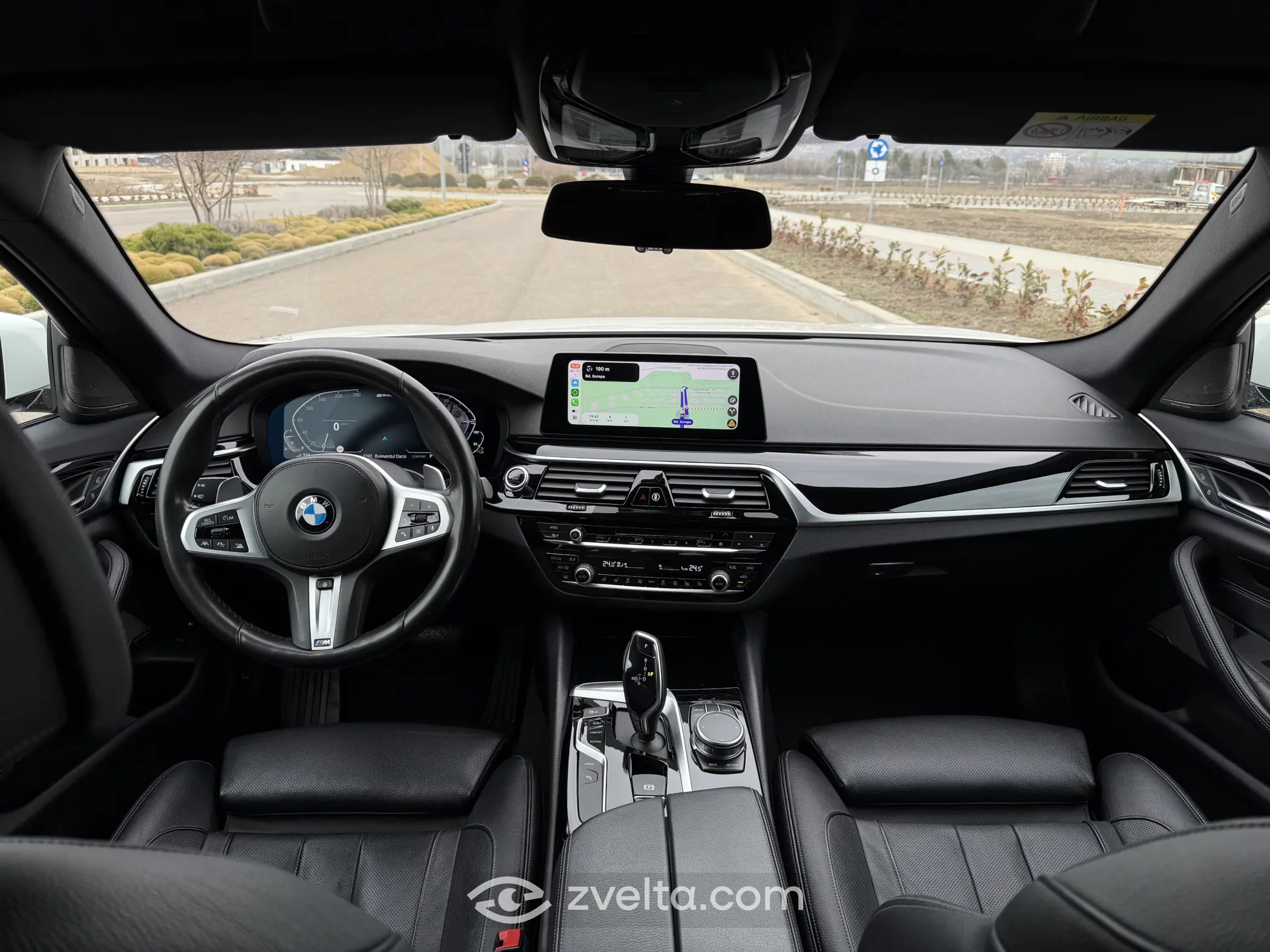 Car photo 5