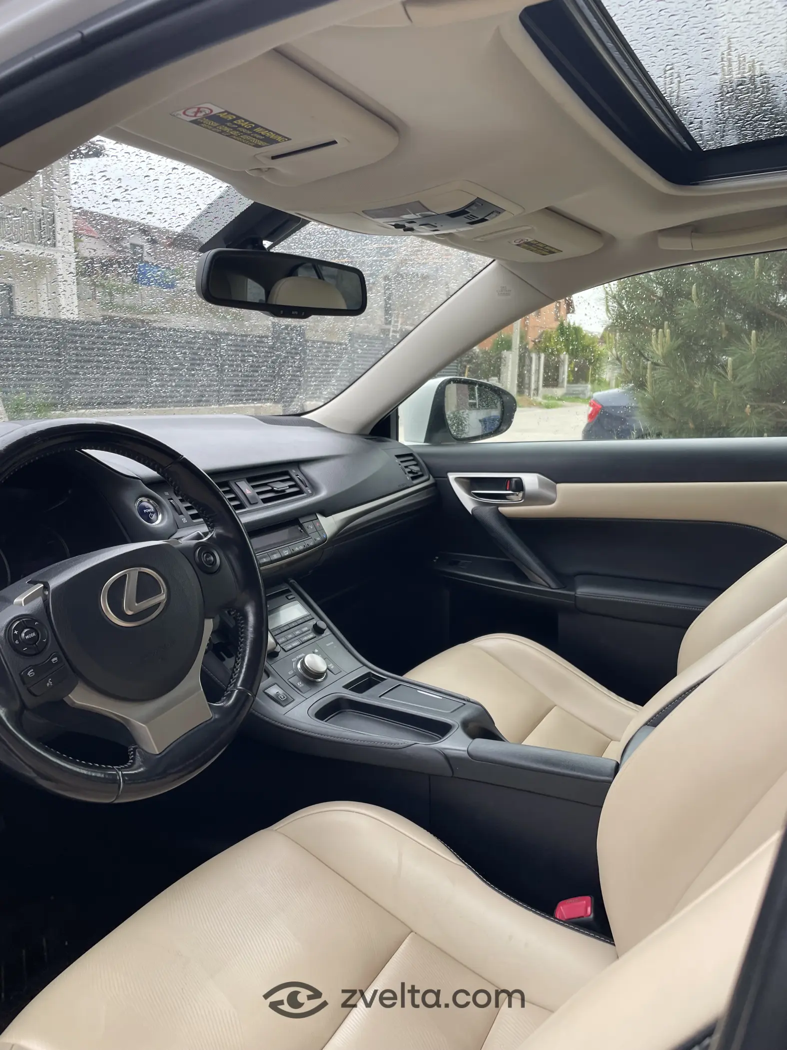 Car photo 8