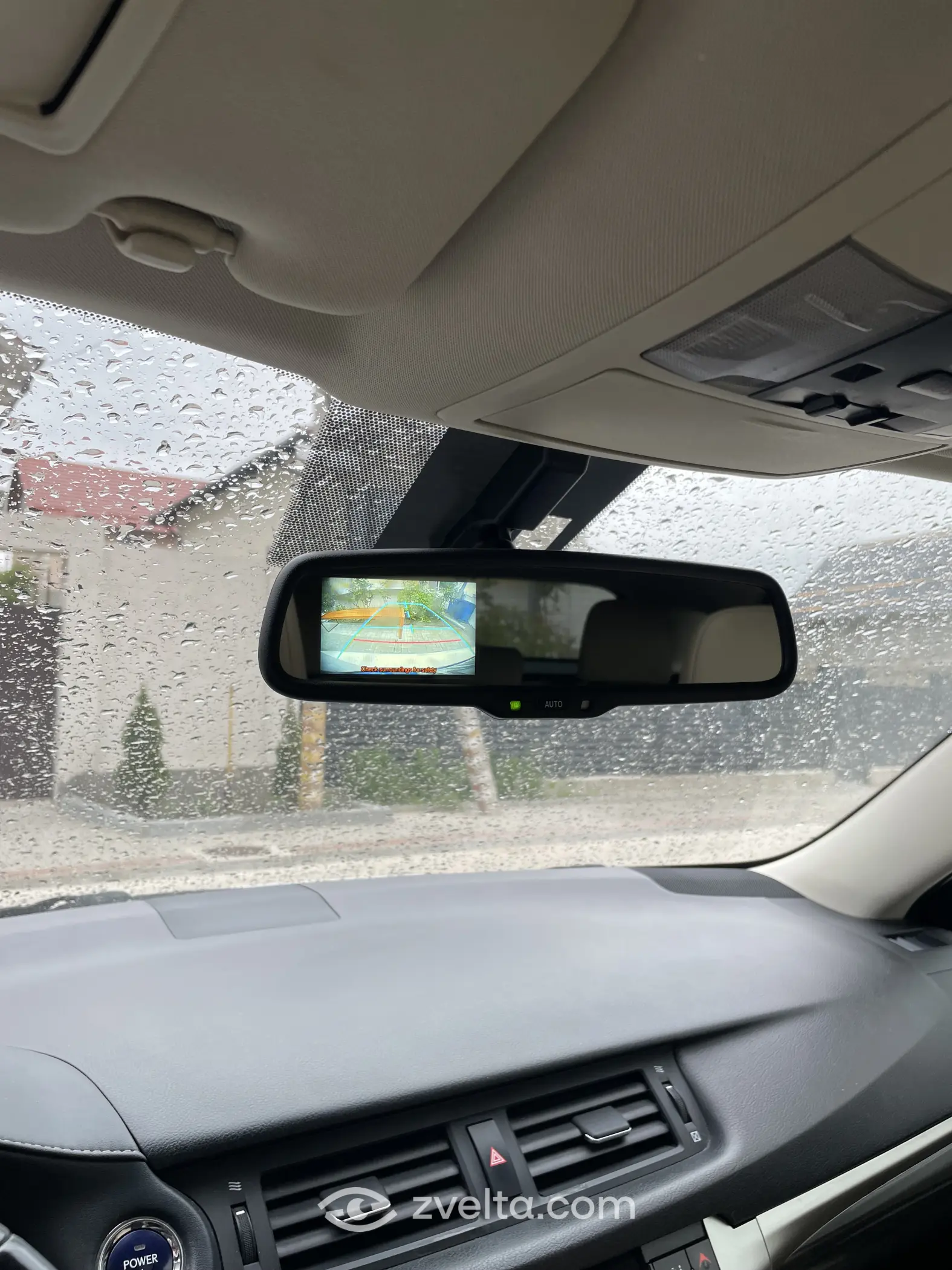 Car photo 6