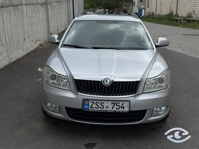 Vind Automobil Skoda Octavia 2011 1.6 Dizel