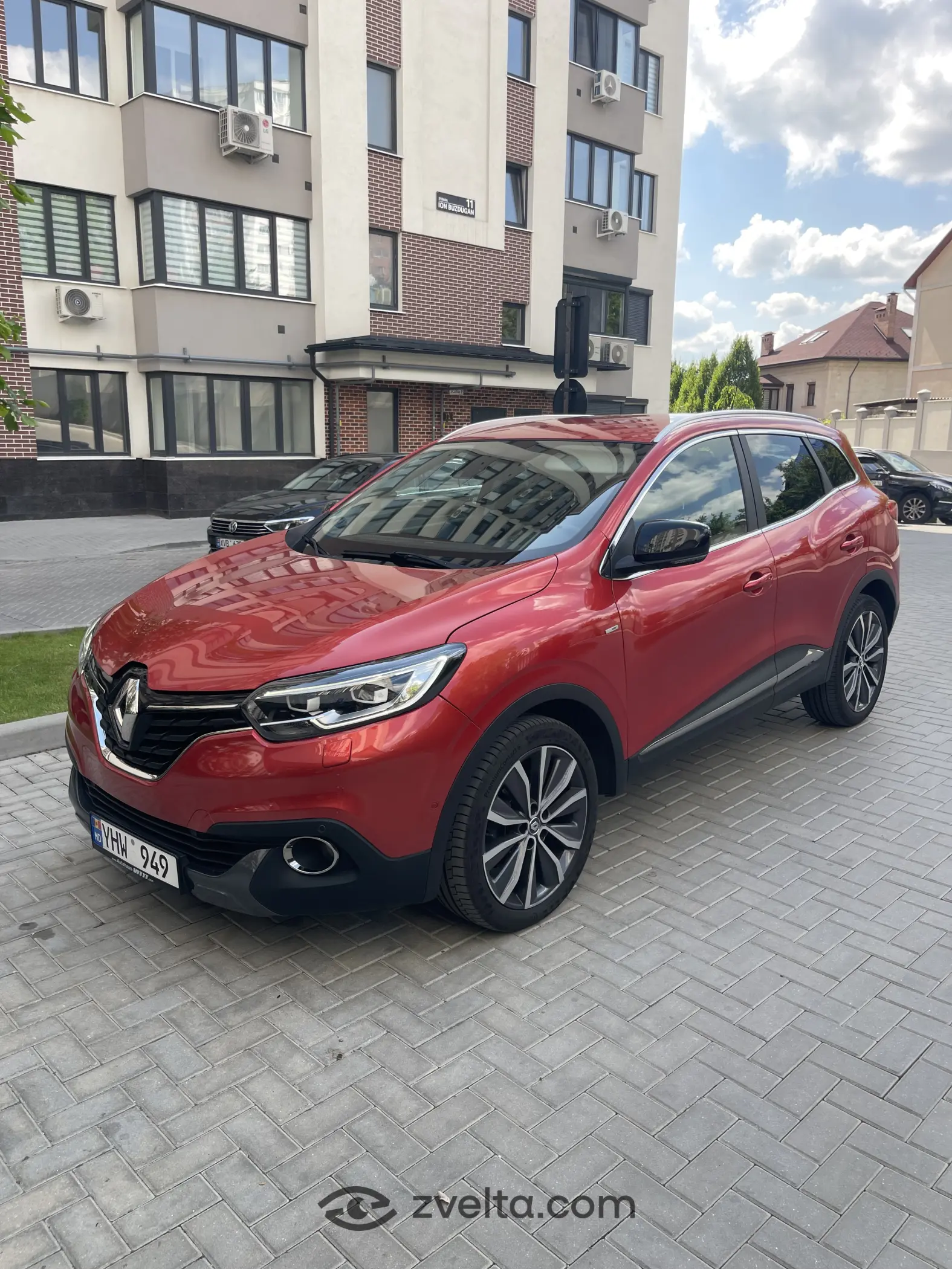 Car photo 2