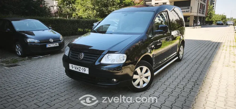 Car photo 1