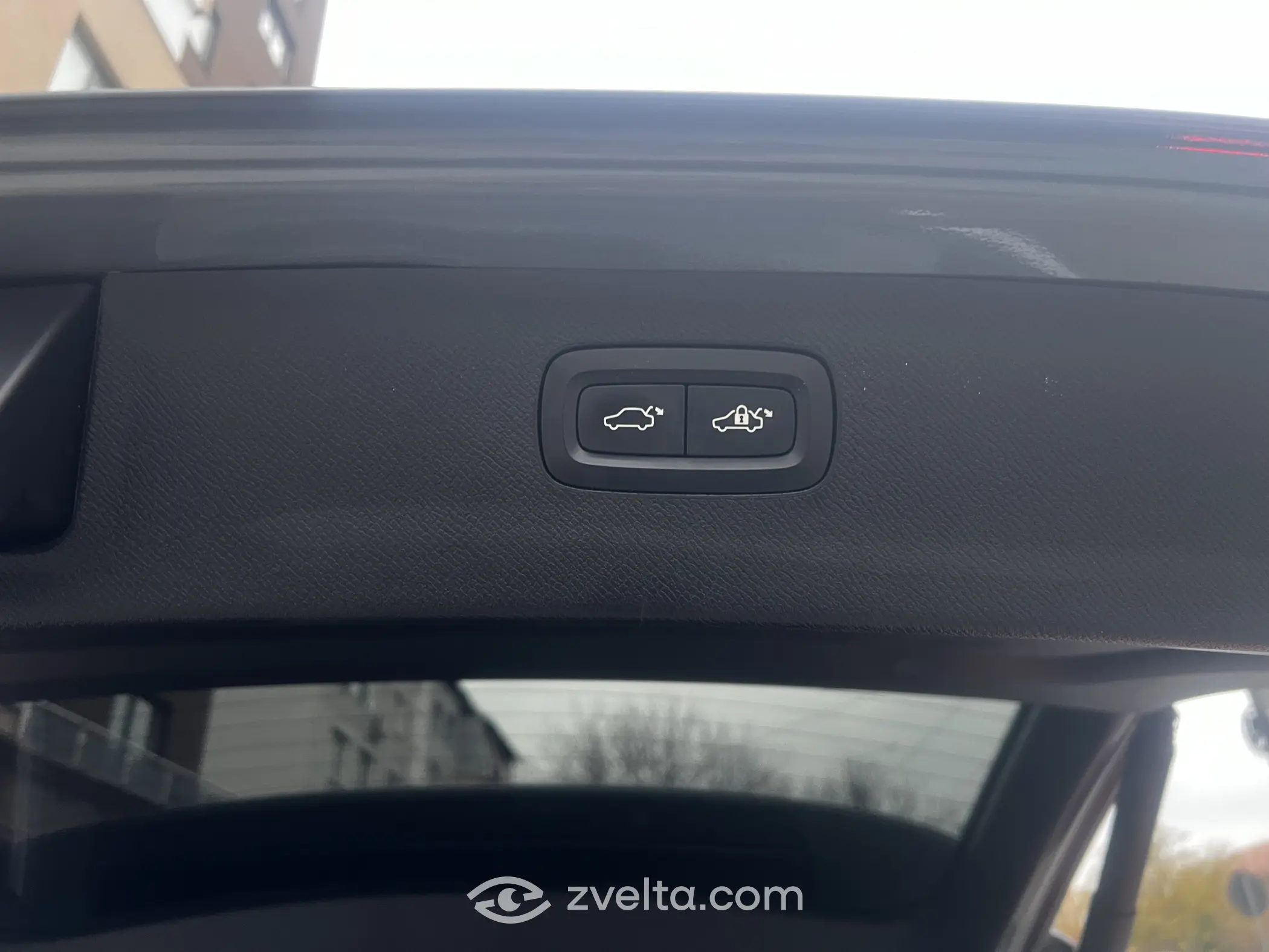 Car photo 5