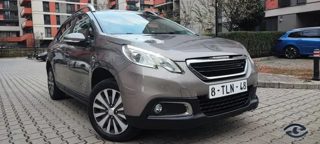 Peugeot 2008 1.2 Vti /83cp/2014/automata/navi/led-uri