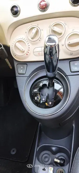Car photo 7