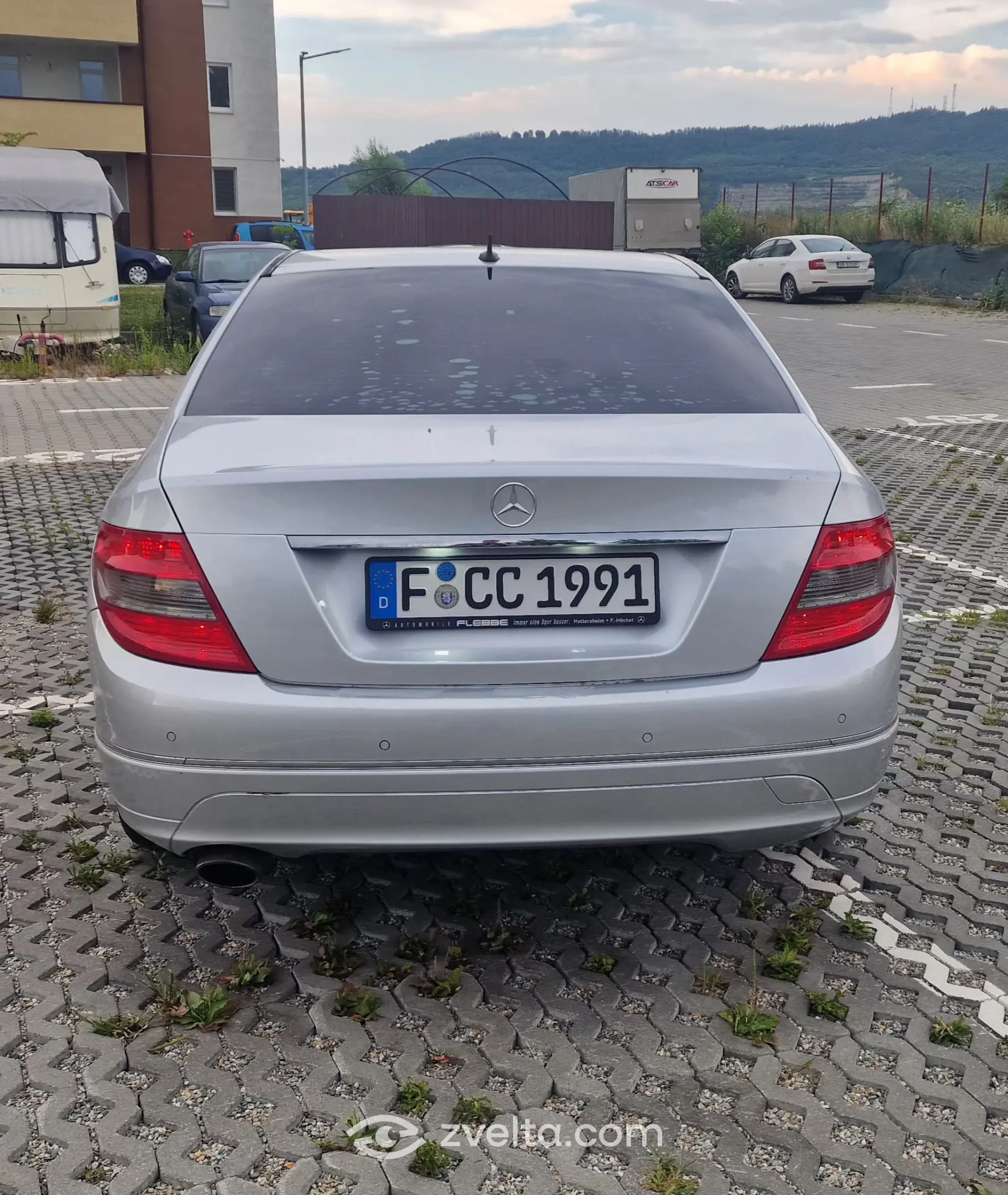 Car photo 2