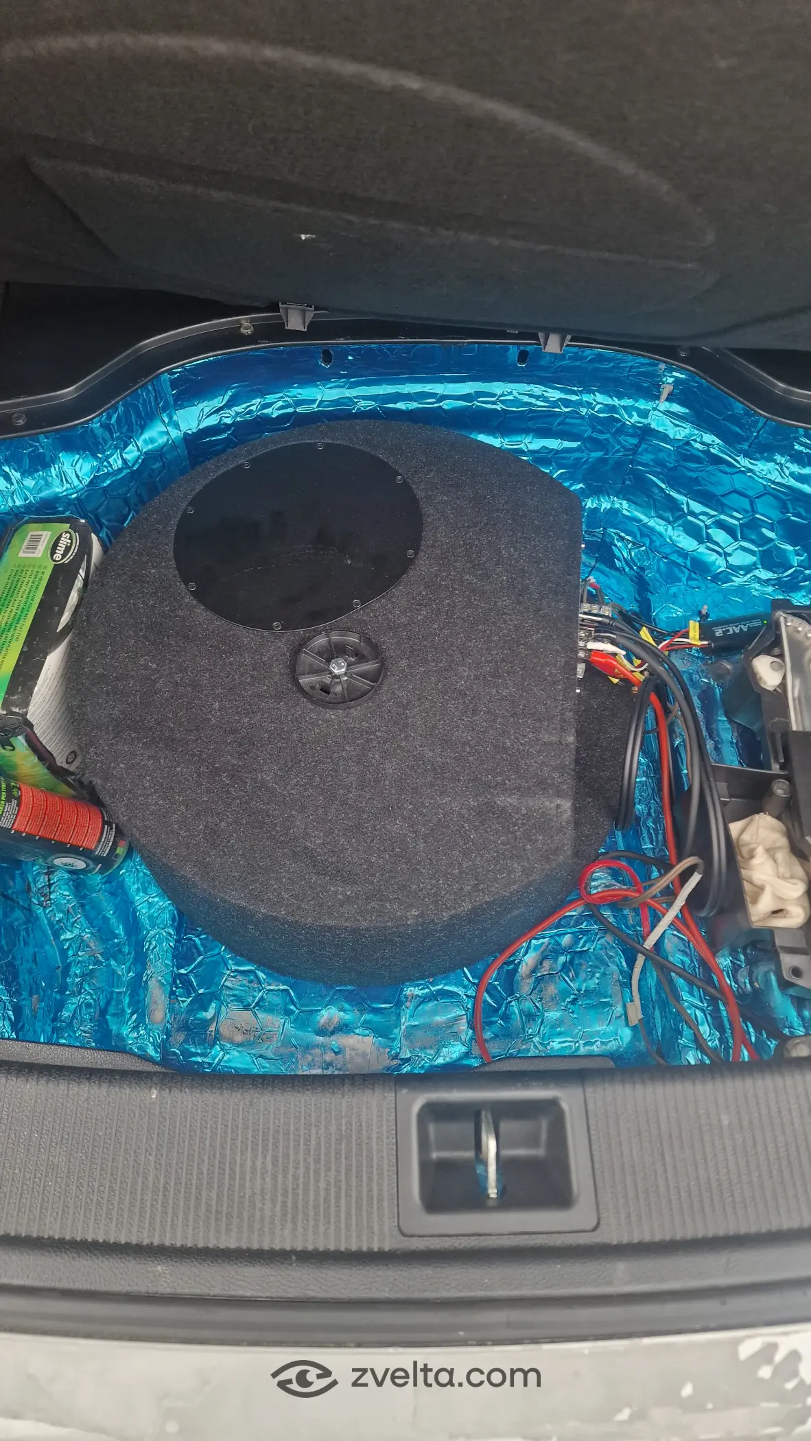 Car photo 15