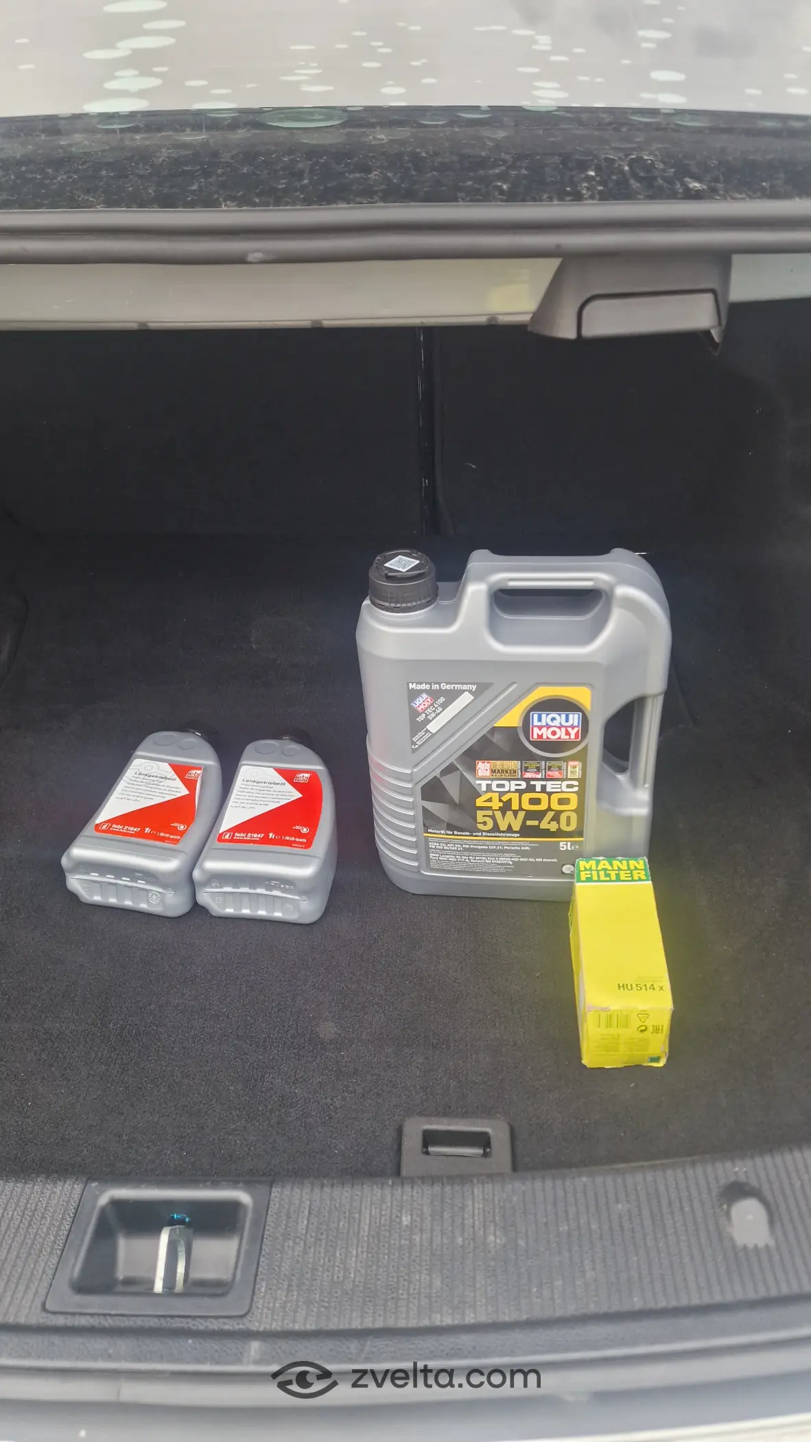 Car photo 14