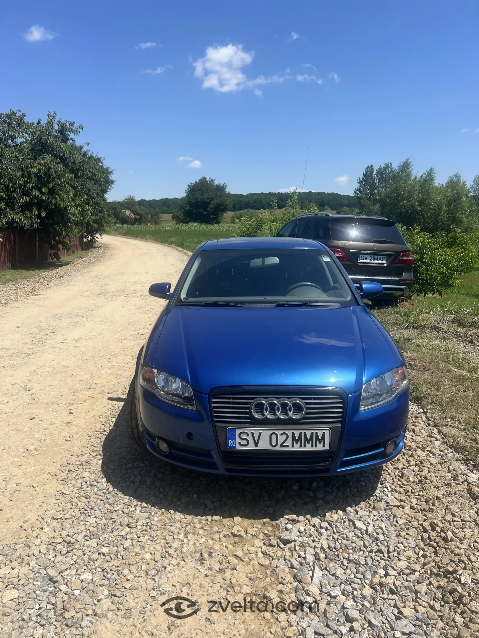 Car photo 5