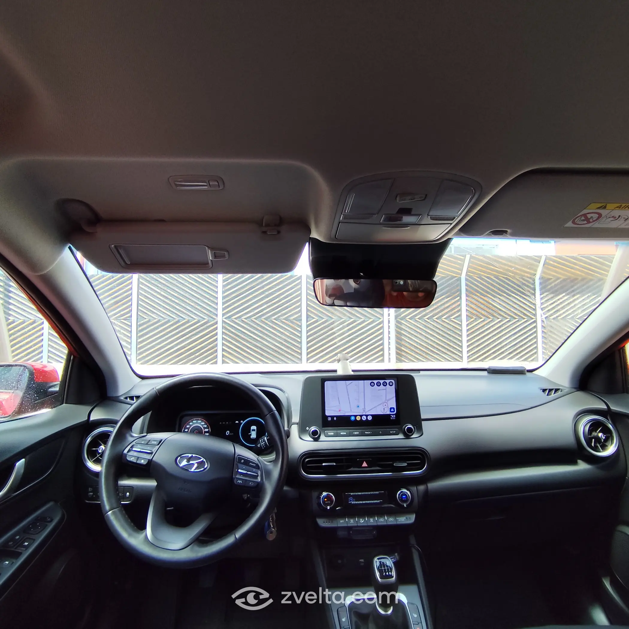 Car photo 7