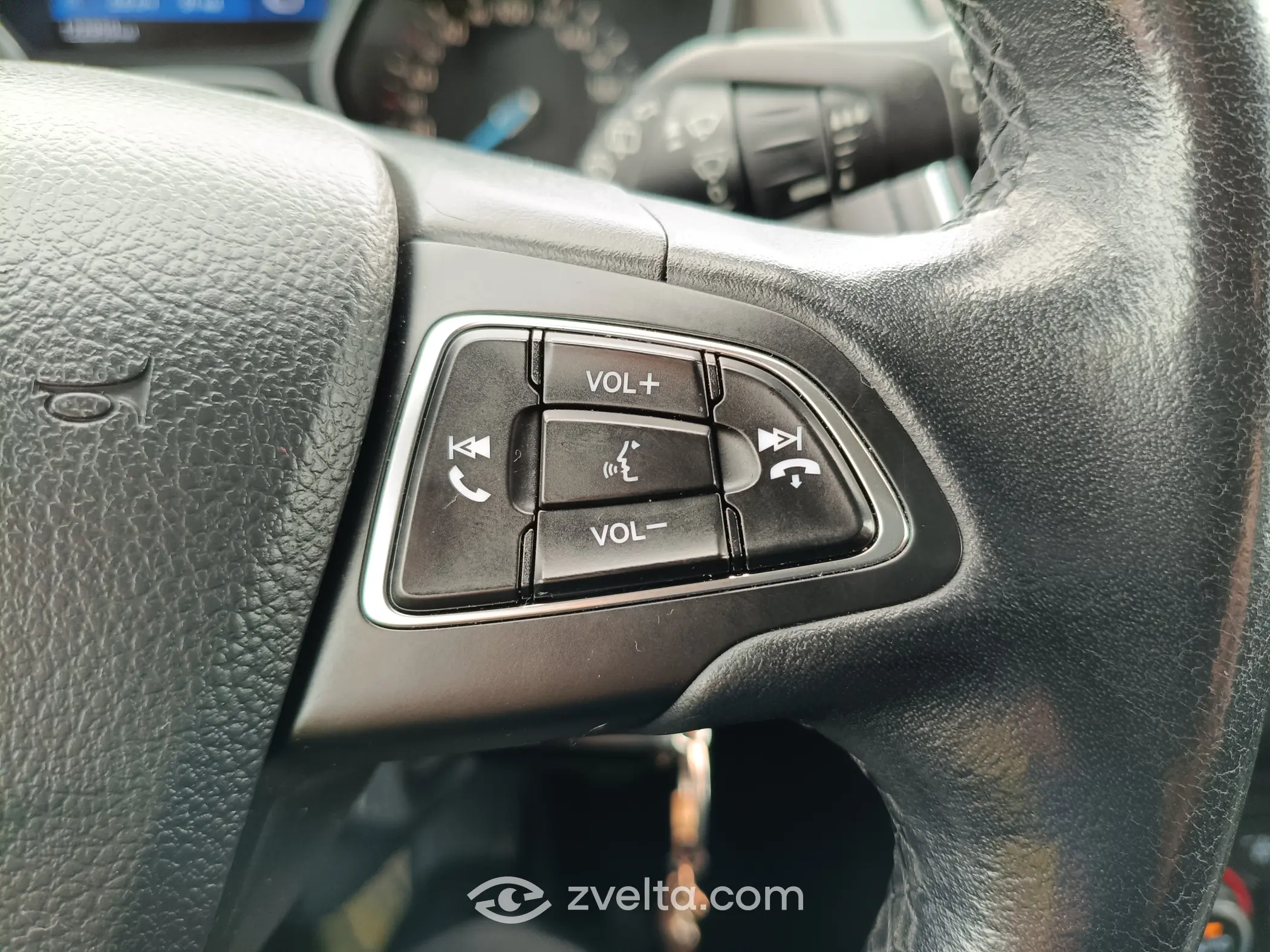 Car photo 16