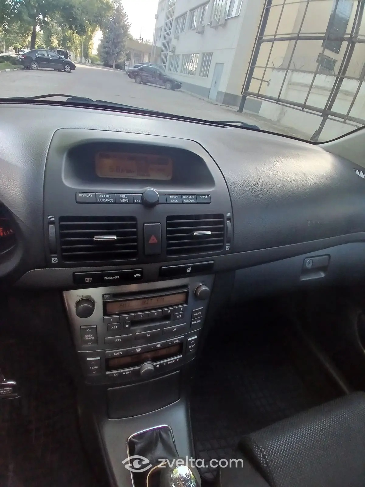 Car photo 5
