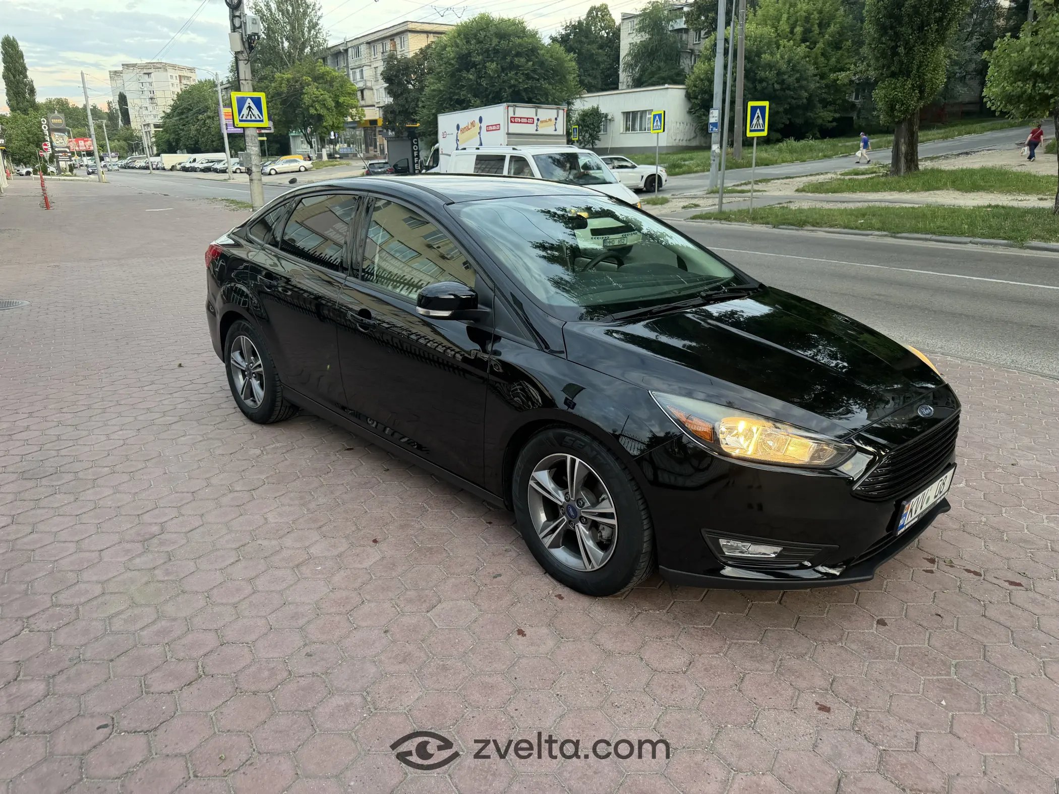 Car photo 3