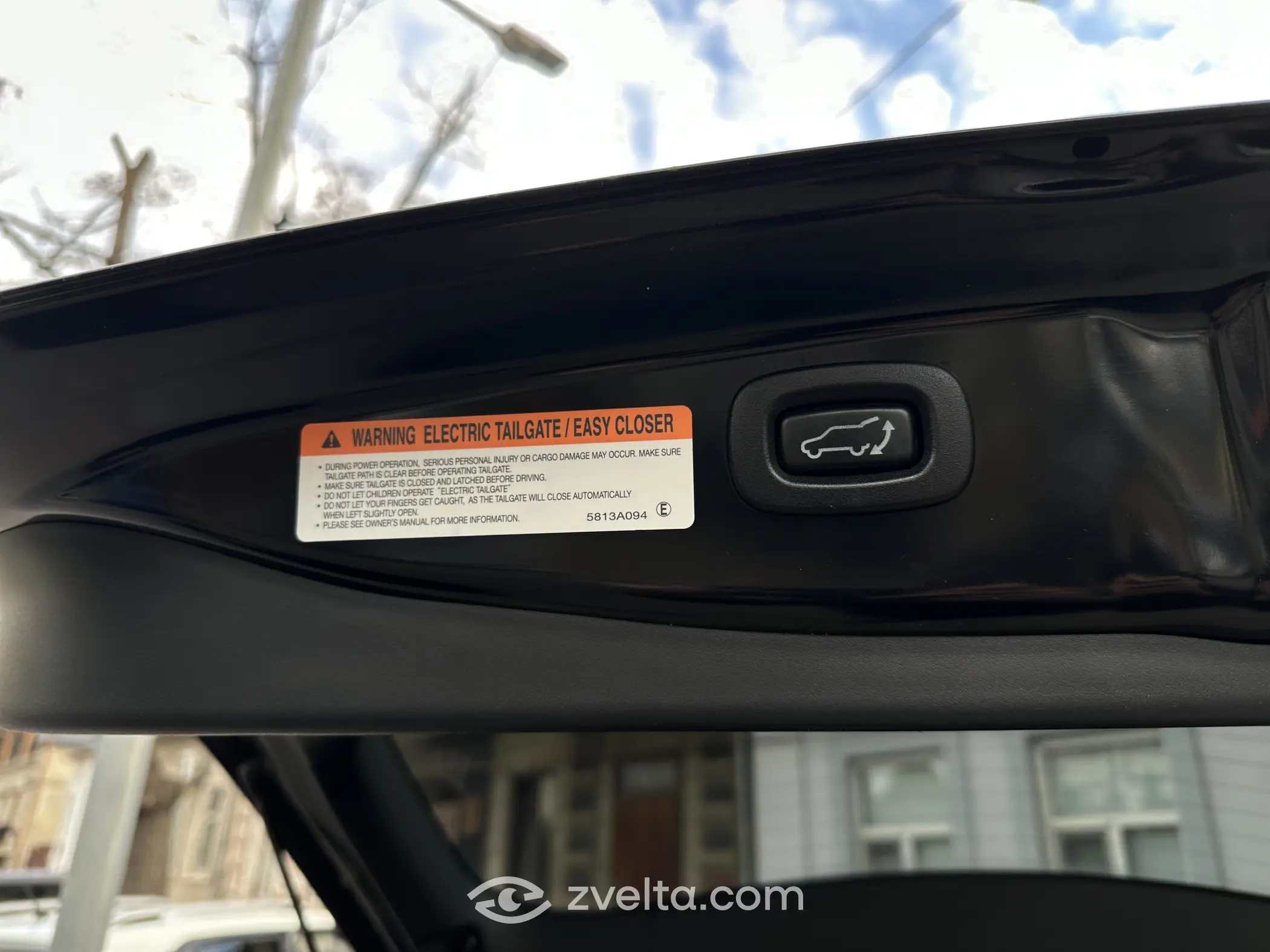 Car photo 17