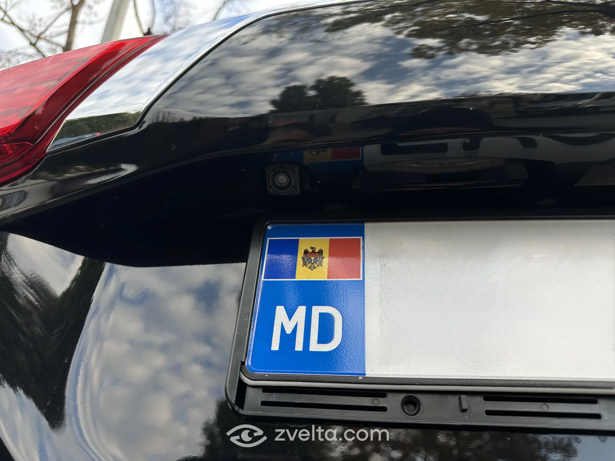 Car photo 18