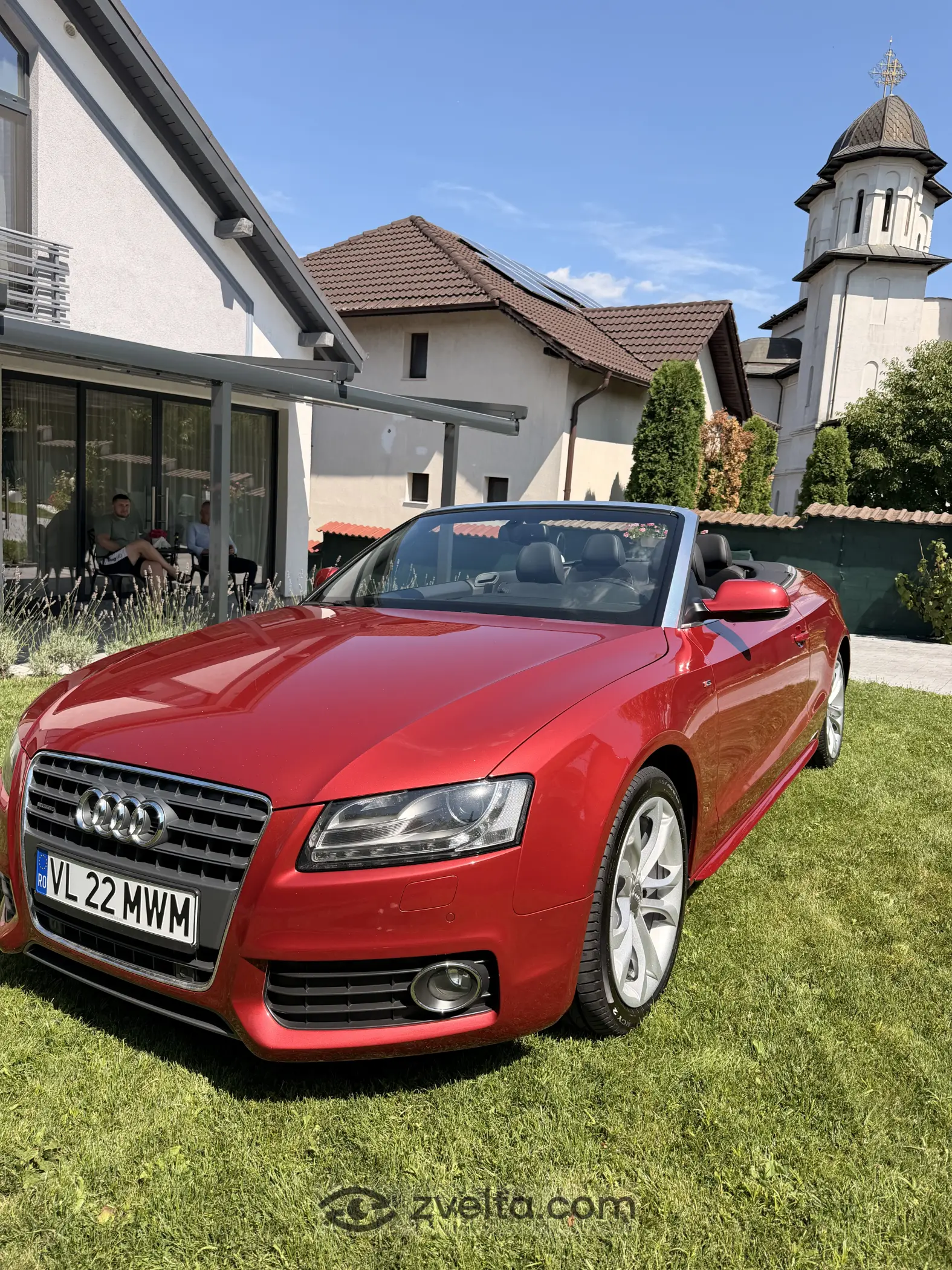 Car photo 8