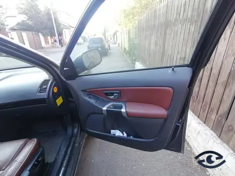 Vand Schimb Dezmembrez Volvo XC90 2,5 Benzina Automata 4x4 Inmatriculata 195000 Km,2005 2800 Euro