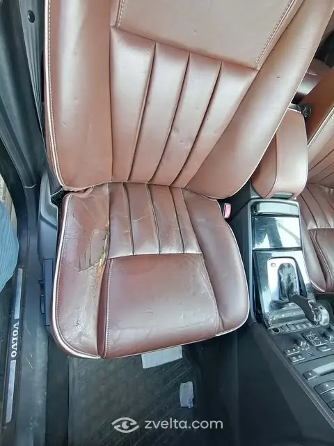 Car photo 7
