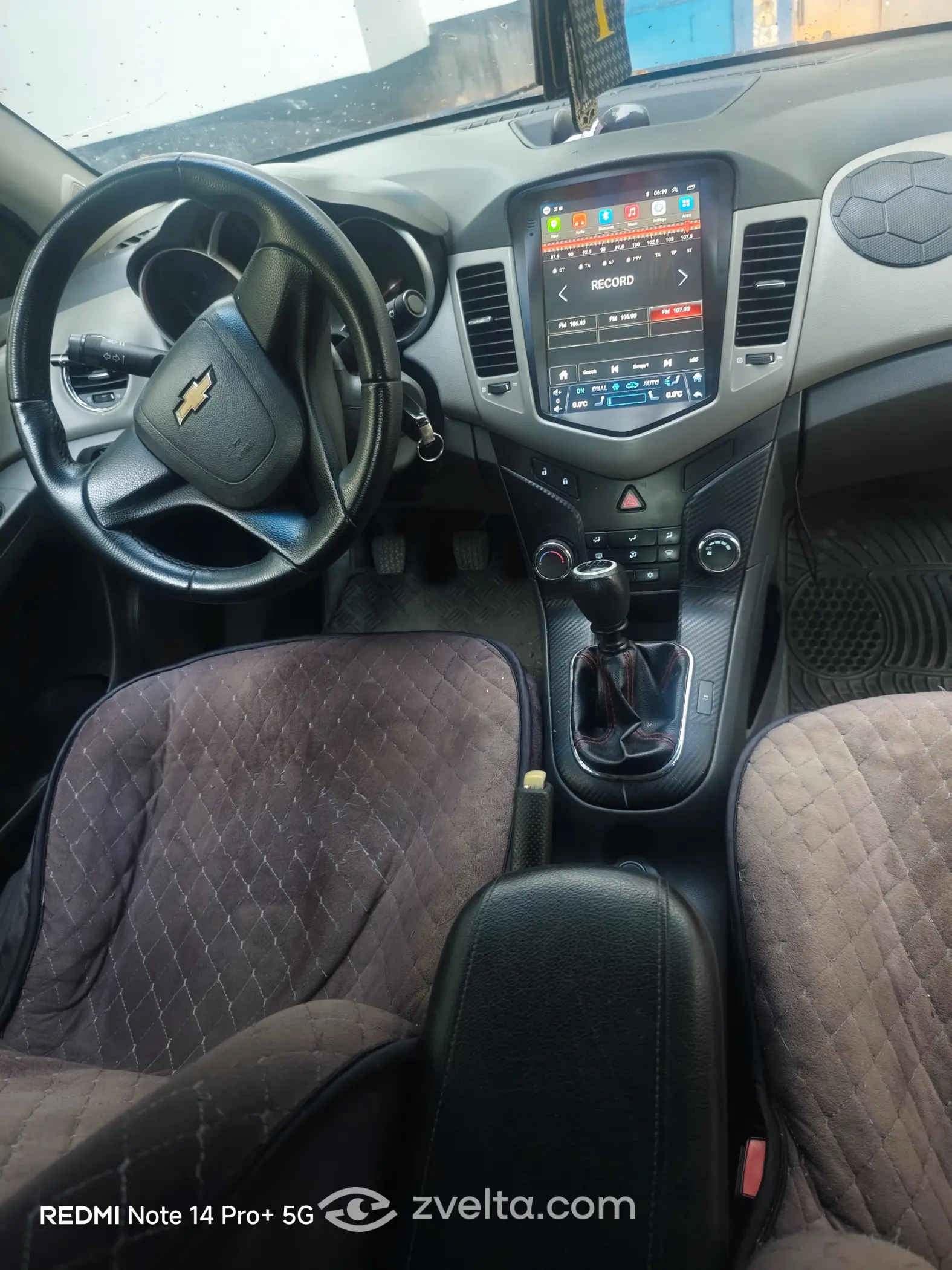 Car photo 5
