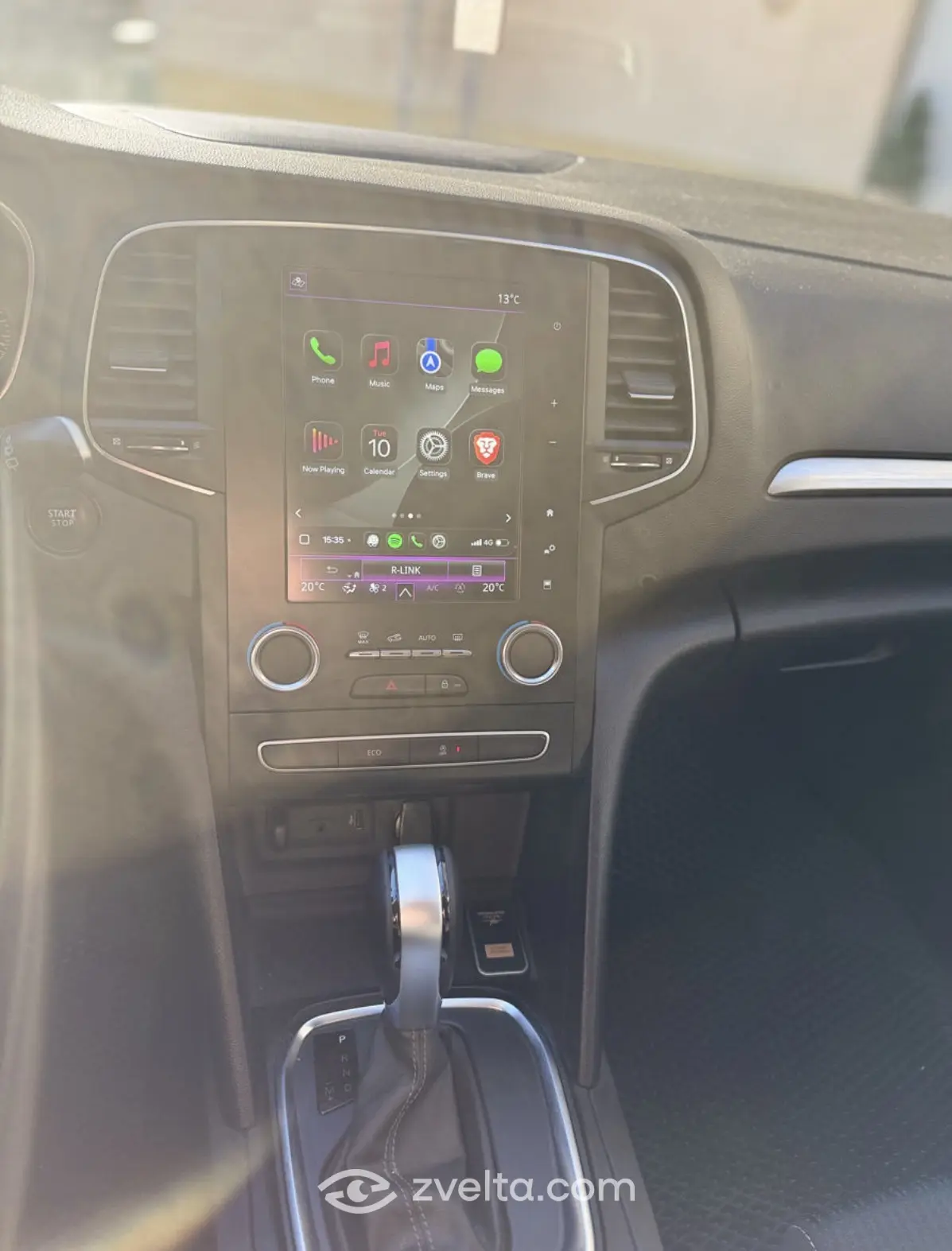 Car photo 4