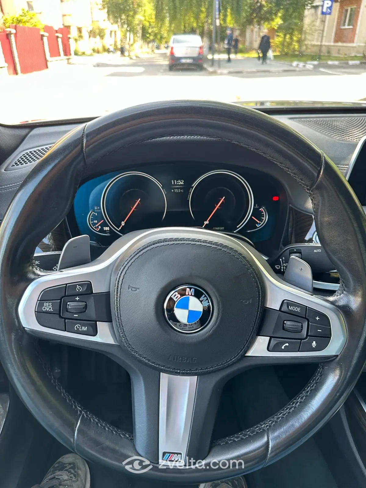 Car photo 5