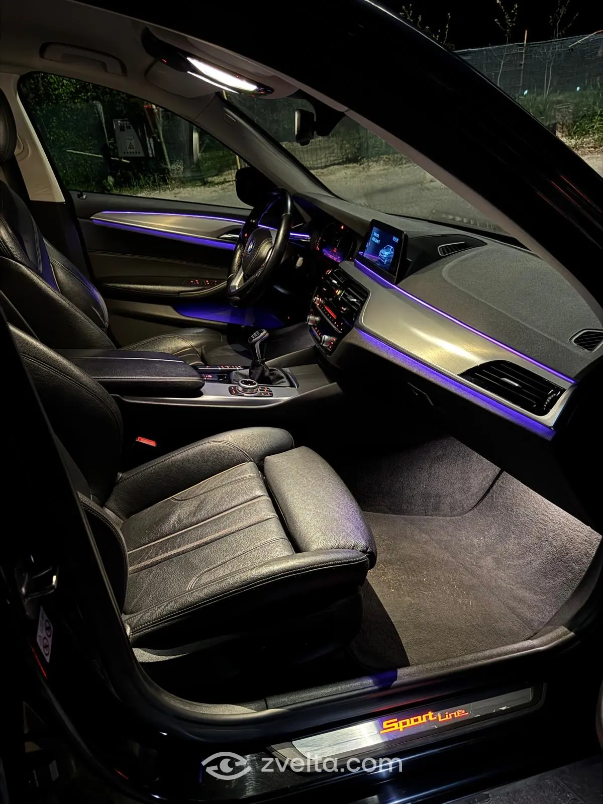Car photo 8