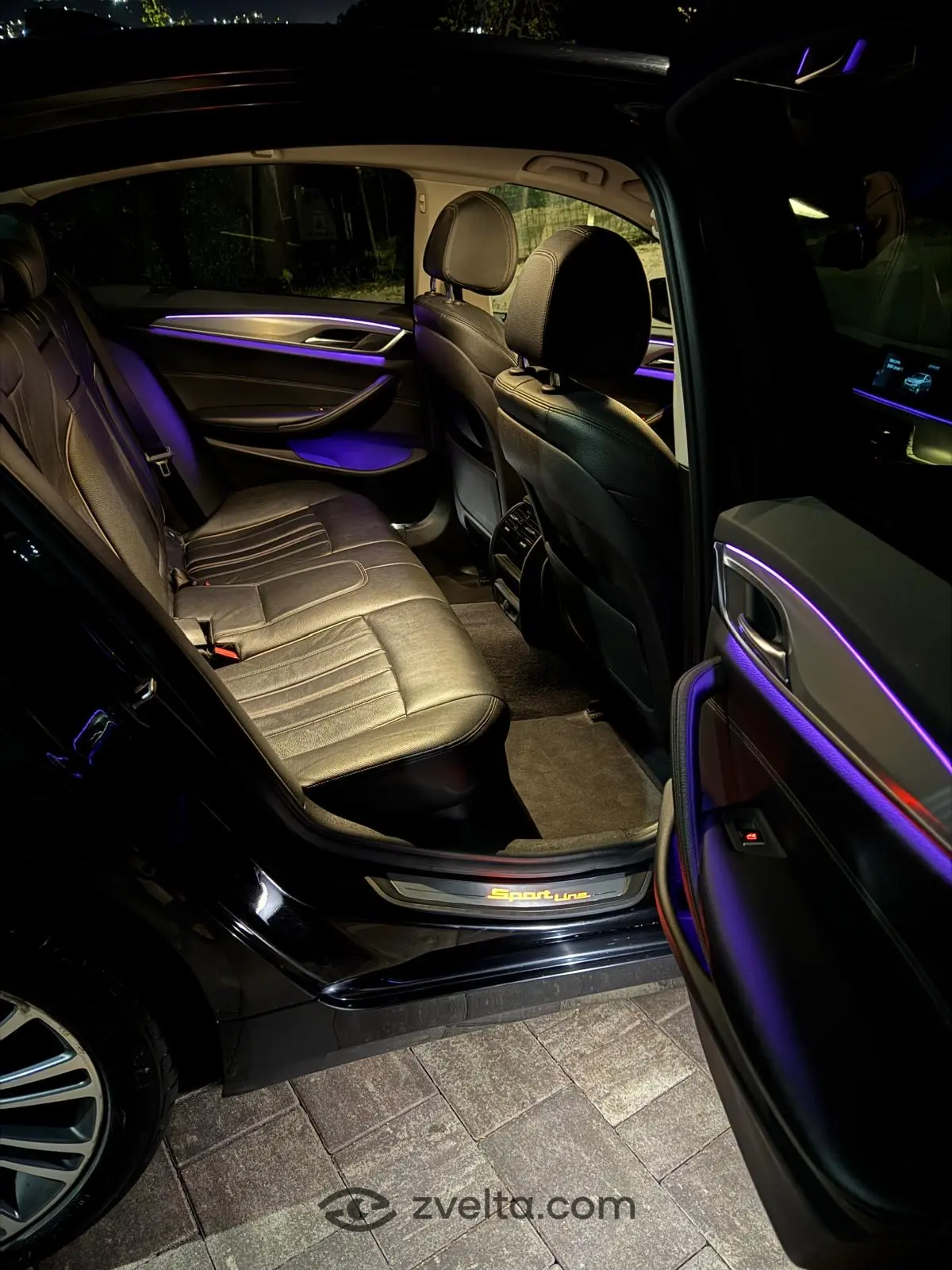 Car photo 7