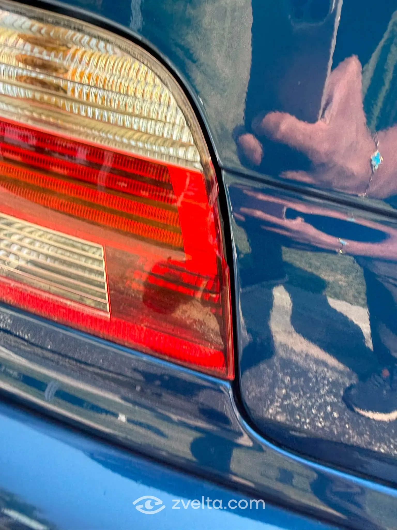 Car photo 14