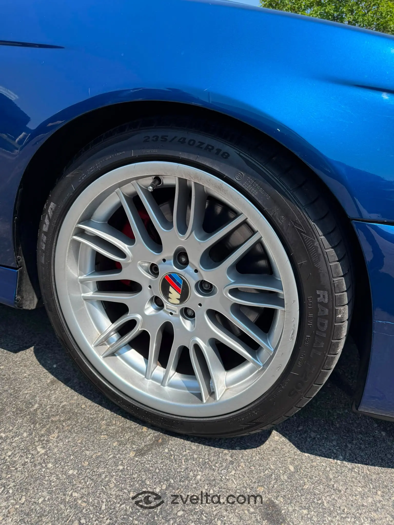 Car photo 25