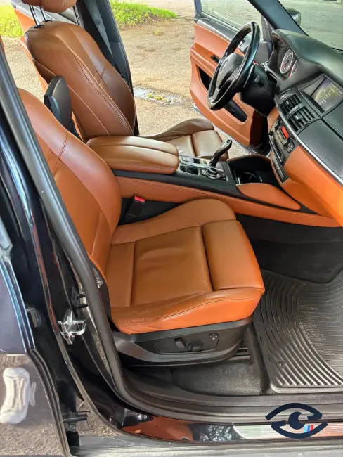 BMW E70 X5M BMW E70 X5M