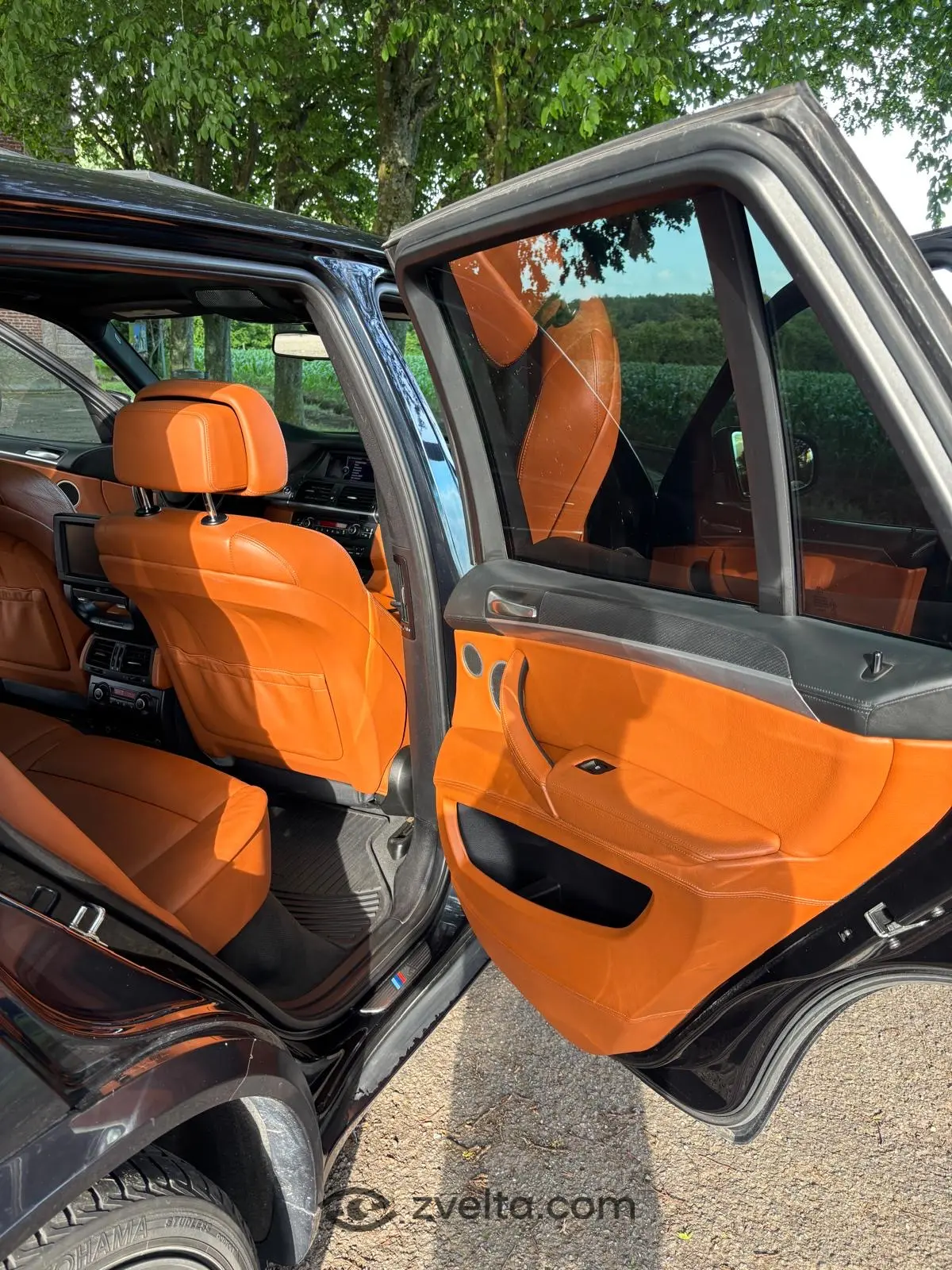 Car photo 5