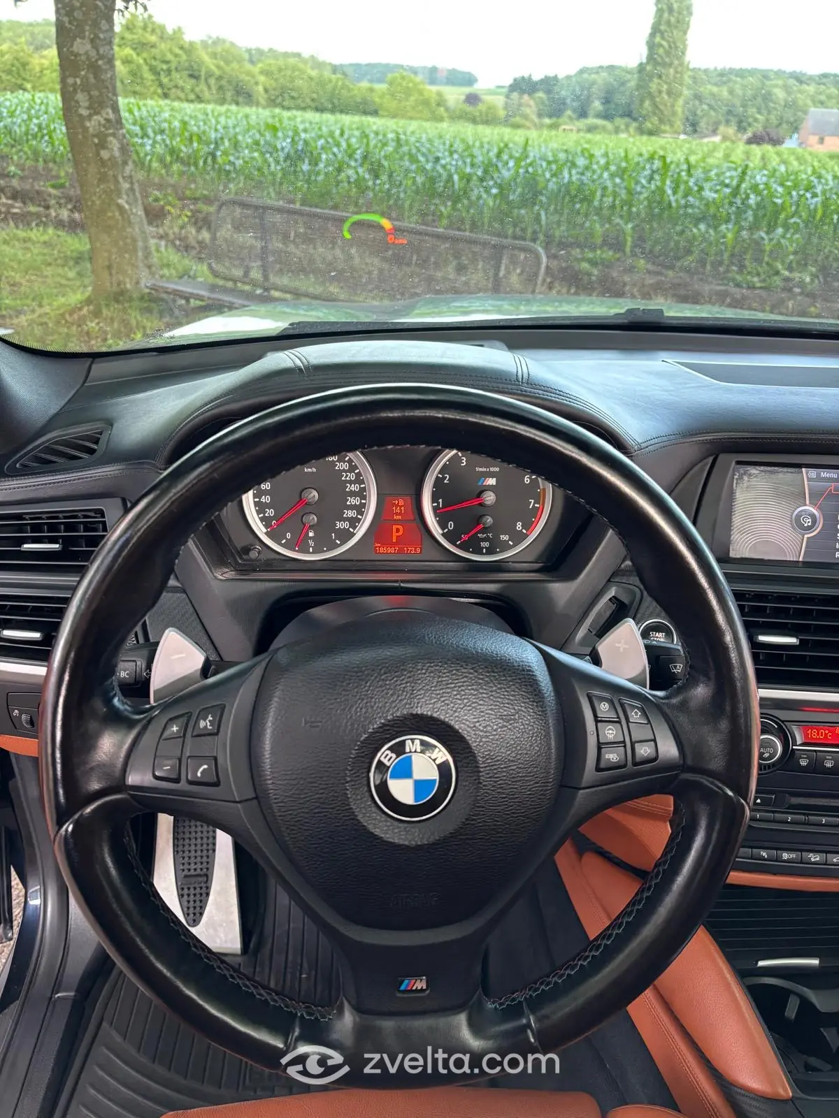 Car photo 13