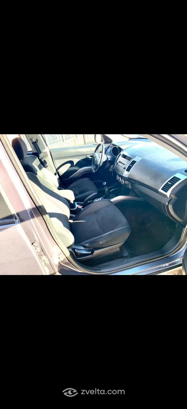 Car photo 2