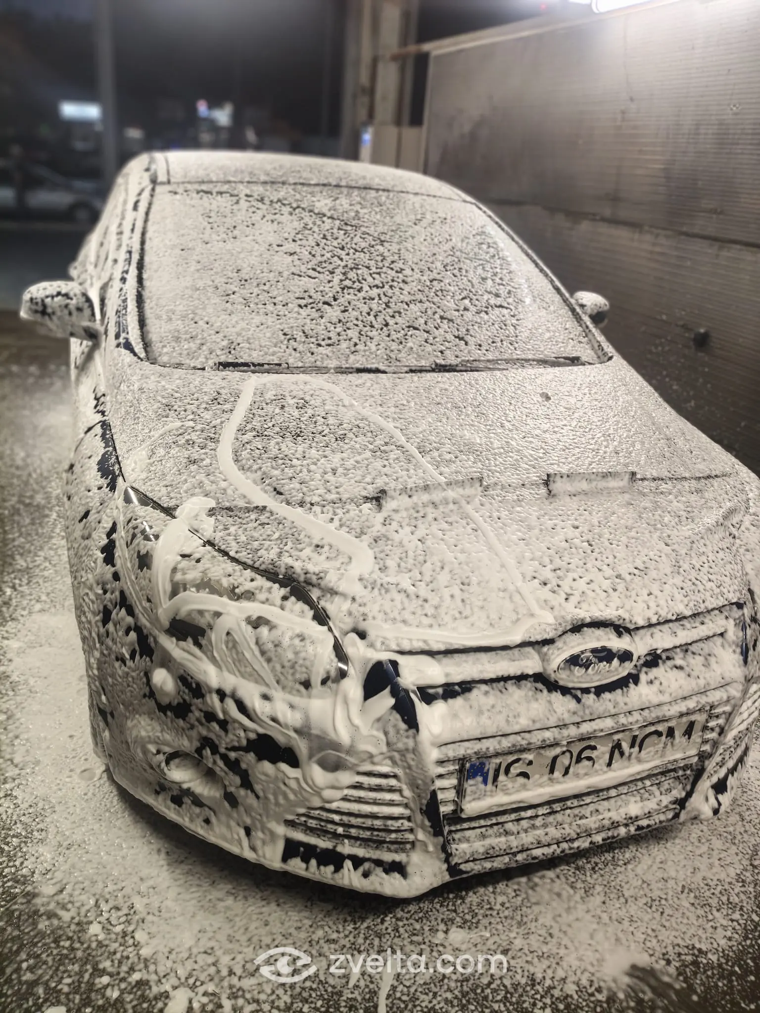 Car photo 6
