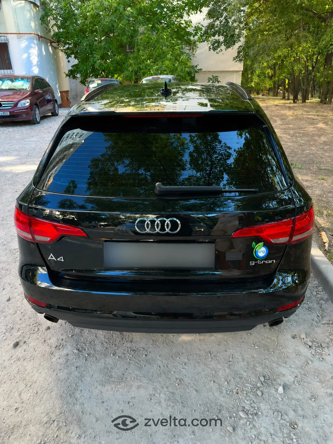Car photo 5