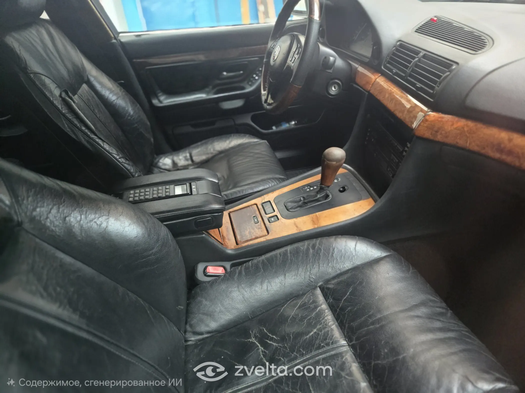 Car photo 3