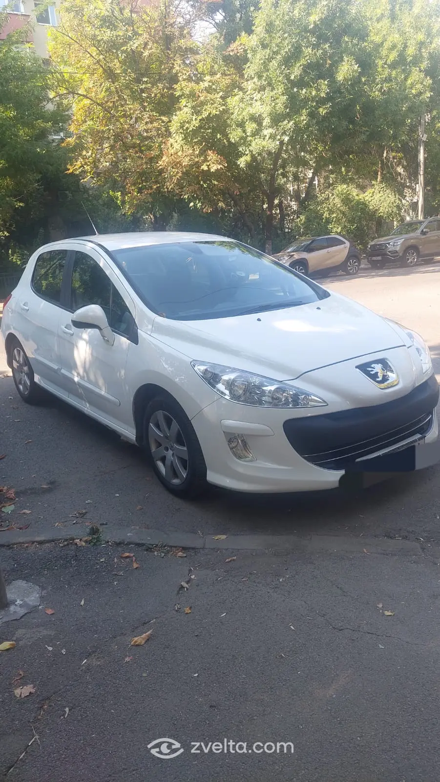 Car photo 3