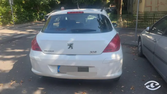 Peugeot 308 1.6 THP, 2008, 145.000 Km — Cu Eroare La Motor (compresie/ulei) — 1.500€